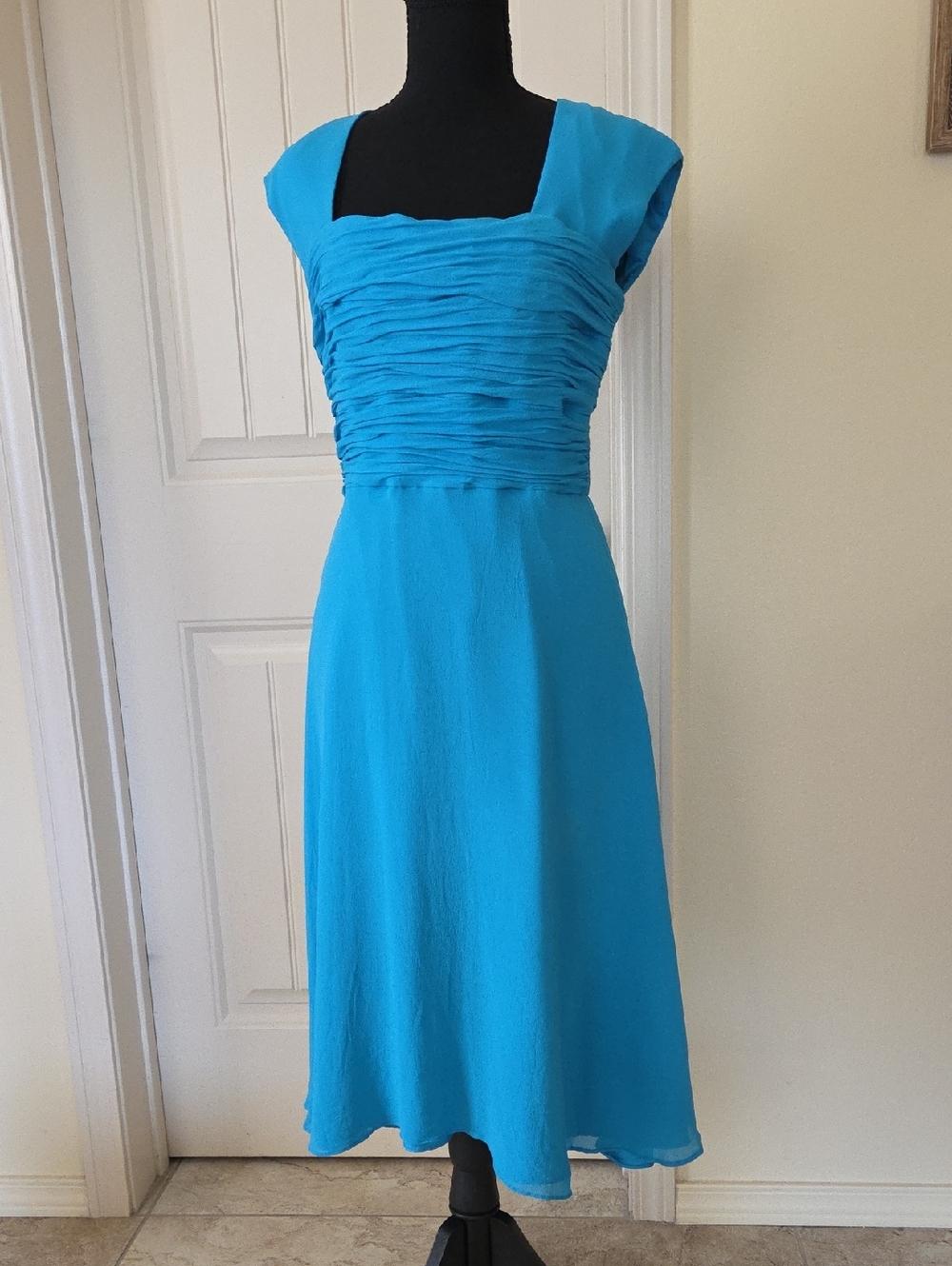Donna Ricco New York Teal/Blue Sleeveless Silk Cocktail Dress, Size 8